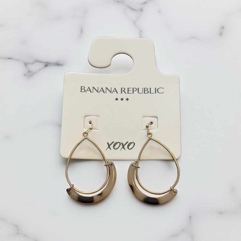 Banana Republic Earrings NWT Gold Tone Sling Hoop Tortoise Shell Accent Teardrop